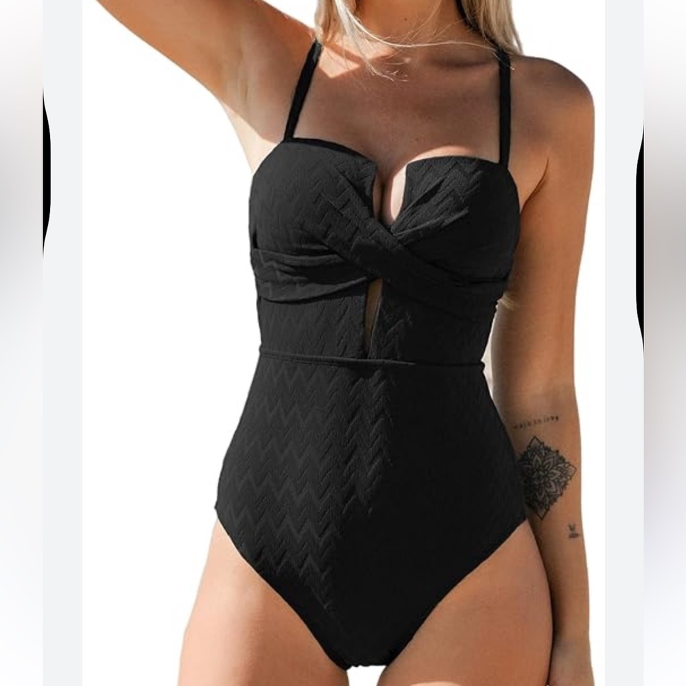 NWT Lg Cupshe Black Women Swim One Piece
